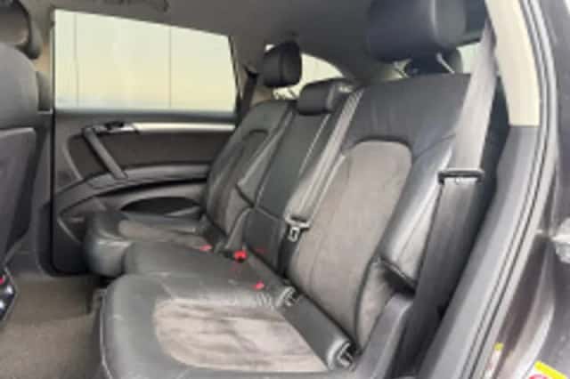 Audi Q7 (2023) thumbnail 5