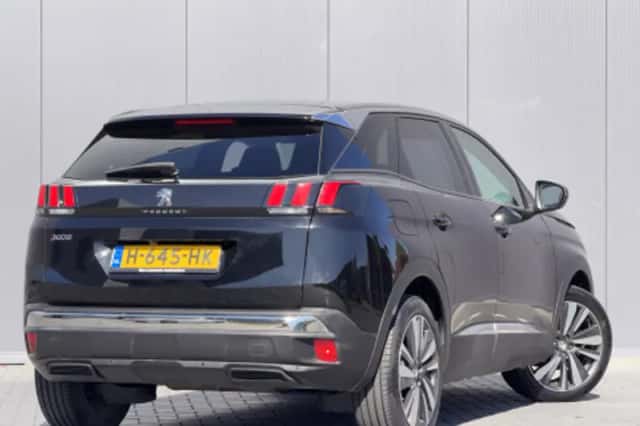 Peugeot 3008 (2020) thumbnail 2