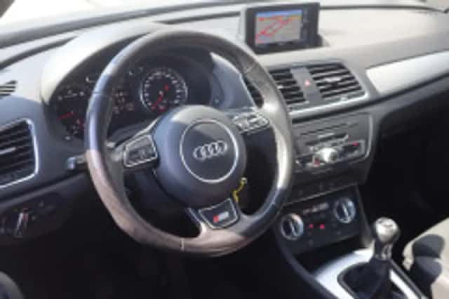 Audi Q3 (2014) thumbnail 3