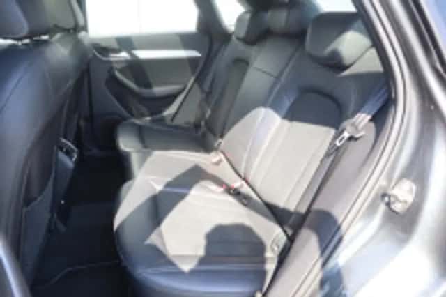 Audi Q3 (2014) thumbnail 4
