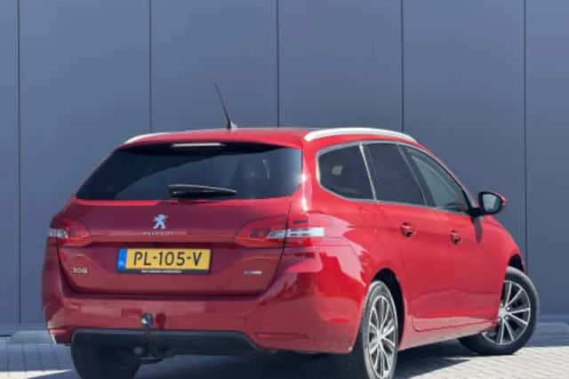 Peugeot 308 (2017) thumbnail 2