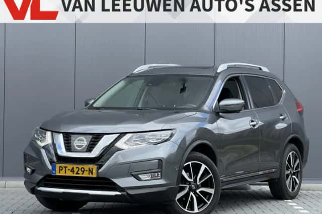 Nissan X-Trail (2017) thumbnail 1