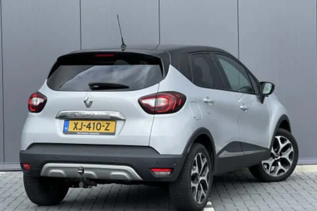 Renault Captur (2018) thumbnail 2