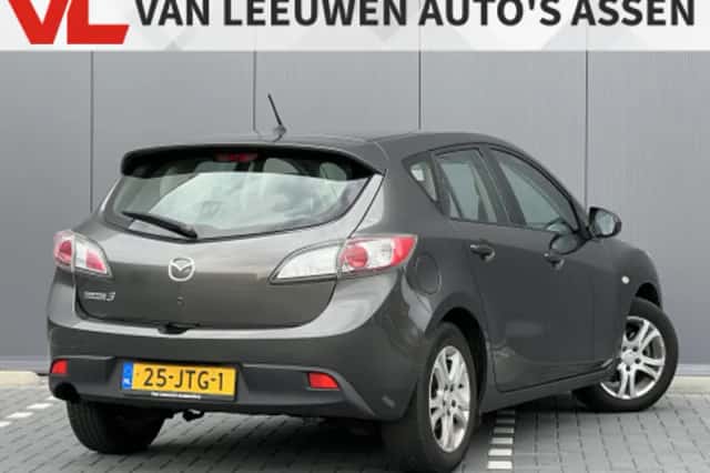 Mazda 3 (2009) thumbnail 2