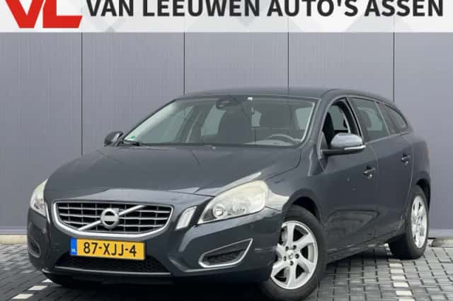 Volvo V60 (2012) thumbnail 1