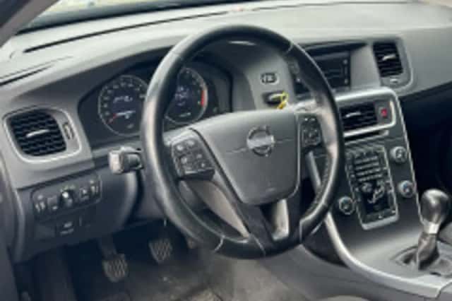 Volvo V60 (2012) thumbnail 4