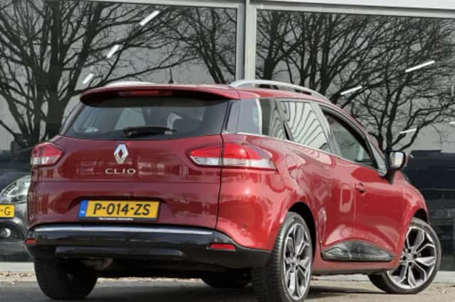 Renault Clio (2022) thumbnail 2