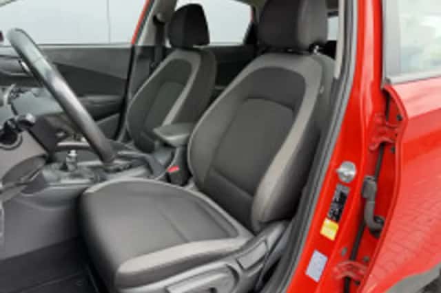Hyundai Kona (2025) thumbnail 4