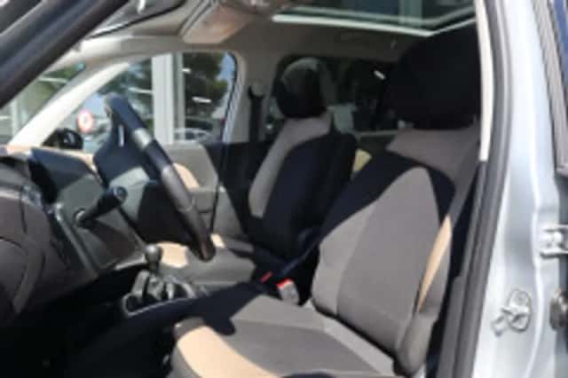 Citroën C4 (2015) thumbnail 4