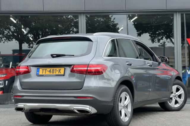 Mercedes-Benz GLC-Klasse (2017) thumbnail 2