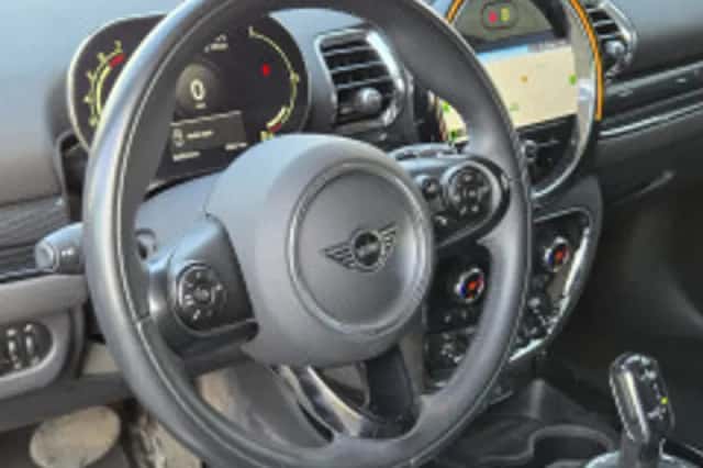 MINI Clubman (2021) thumbnail 3