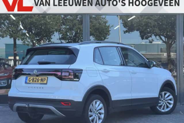 Volkswagen T-Cross (2019) thumbnail 2