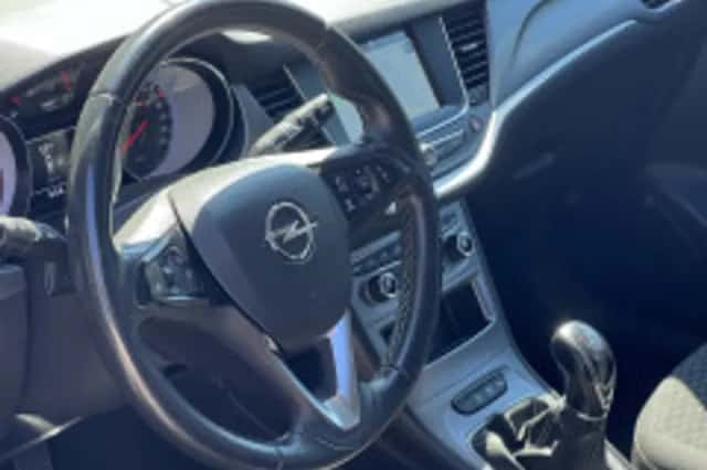 Opel Astra (2020) thumbnail 4