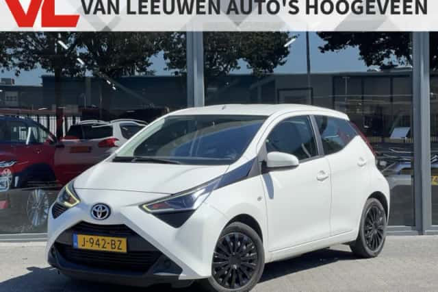 Toyota Aygo (2020) thumbnail 1