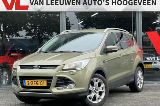 Ford Kuga (2014) thumbnail 1