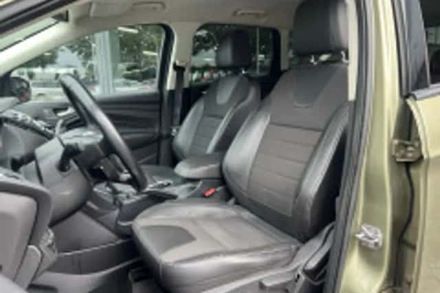 Ford Kuga (2014) thumbnail 5