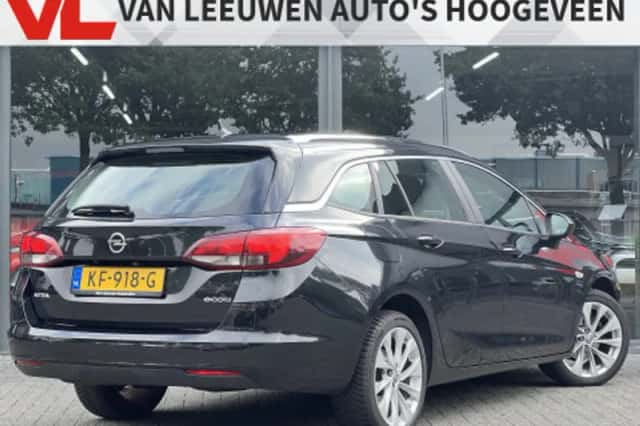Opel Astra (2016) thumbnail 2