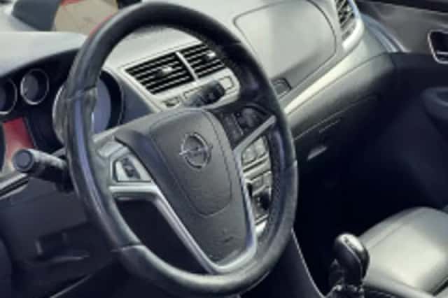 Opel Mokka (2016) thumbnail 3