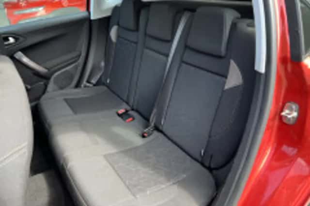 Peugeot 2008 (2015) thumbnail 5