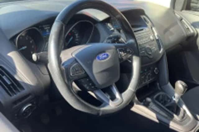 Ford Focus (2017) thumbnail 4
