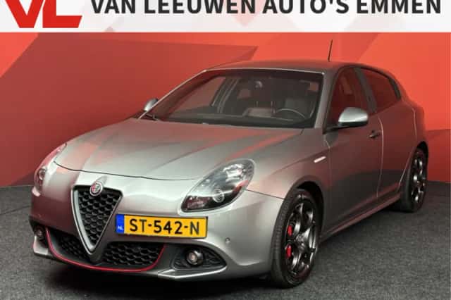 Alfa Romeo Giulietta (2018) thumbnail 1