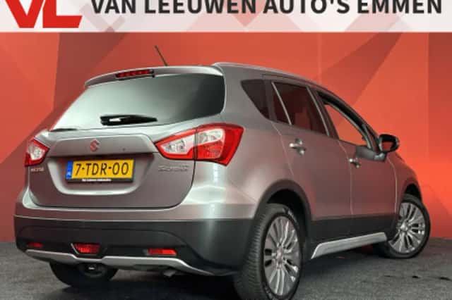 Suzuki S-Cross (2014) thumbnail 2