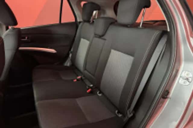 Suzuki S-Cross (2014) thumbnail 5