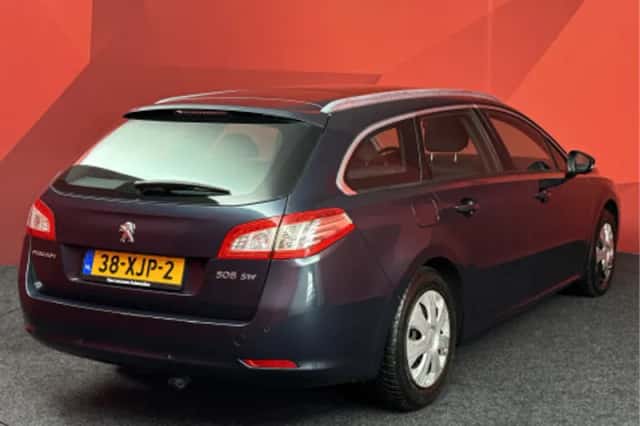 Peugeot 508 (2012) thumbnail 2