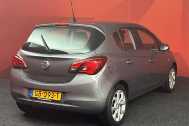 Opel Corsa (2015) thumbnail 2