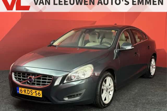 Volvo S60 (2013) thumbnail 1