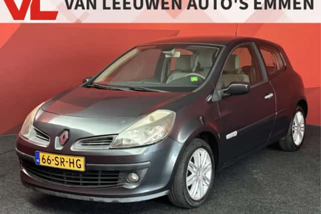 Renault Clio (2006) thumbnail 1