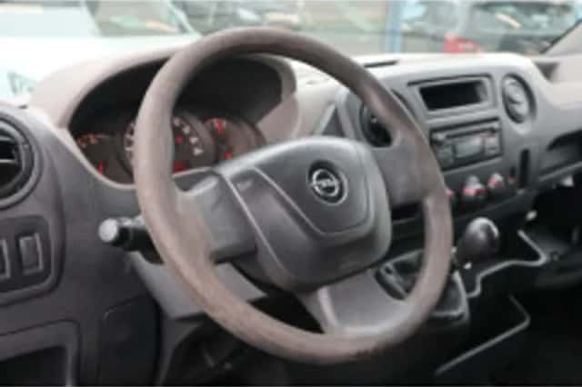 Opel Movano (2016) thumbnail 3