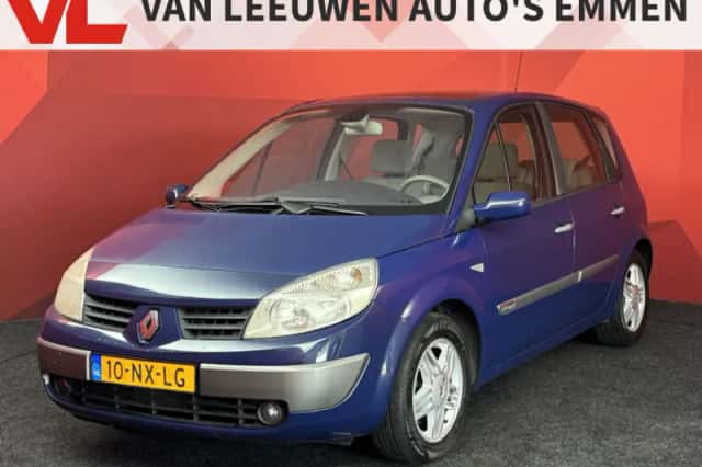 Renault Scénic (2004) thumbnail 1