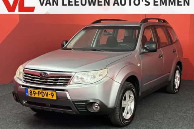 Subaru Forester (2011) thumbnail 1