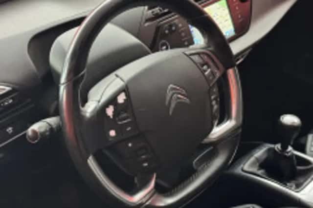 Citroën C4 (2015) thumbnail 3