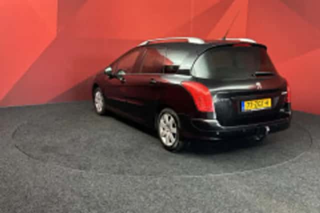 Peugeot 308 (2011) thumbnail 6