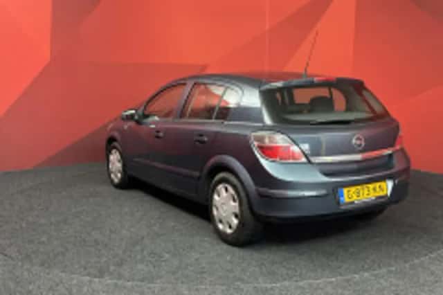 Opel Astra (2019) thumbnail 6