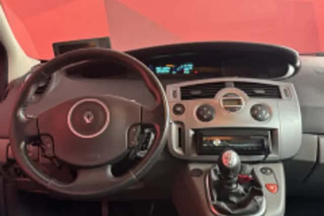 Renault Grand Scénic (2009) thumbnail 4