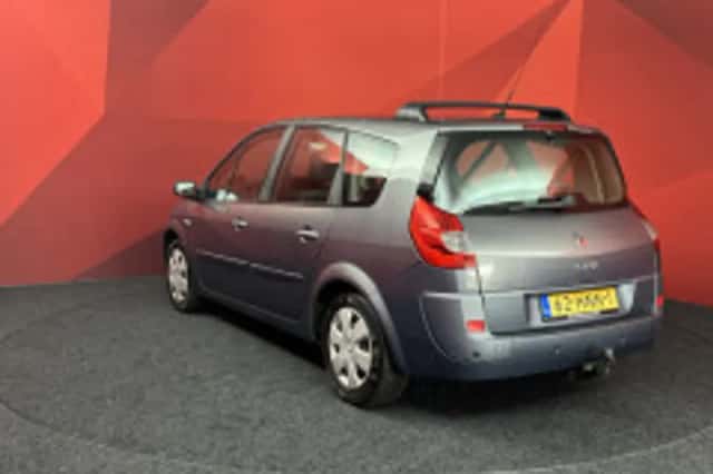 Renault Grand Scénic (2009) thumbnail 6