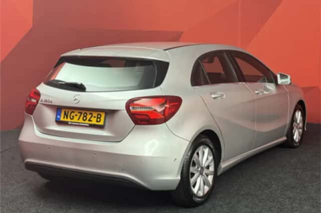 Mercedes-Benz A-Klasse (2017) thumbnail 2