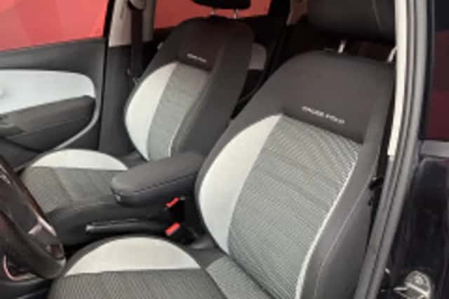 Volkswagen Polo (2011) thumbnail 6