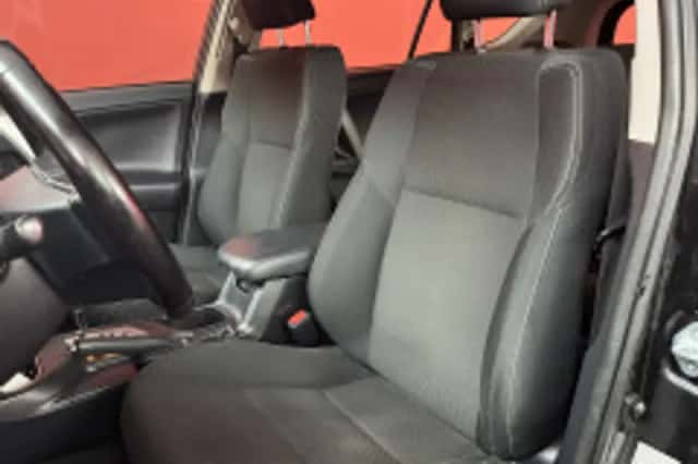 Toyota RAV4 (2020) thumbnail 4