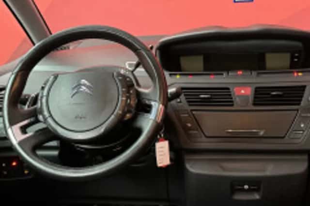 Citroën C4 (2012) thumbnail 4