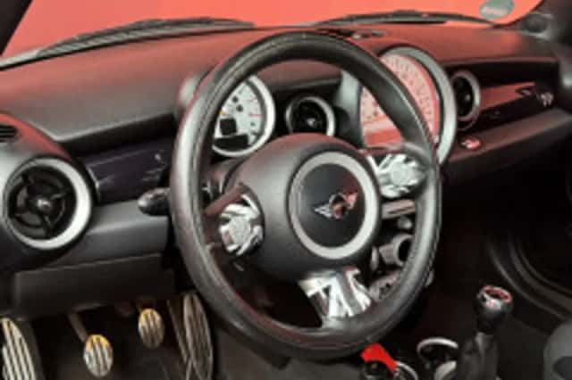MINI Cooper (2020) thumbnail 4