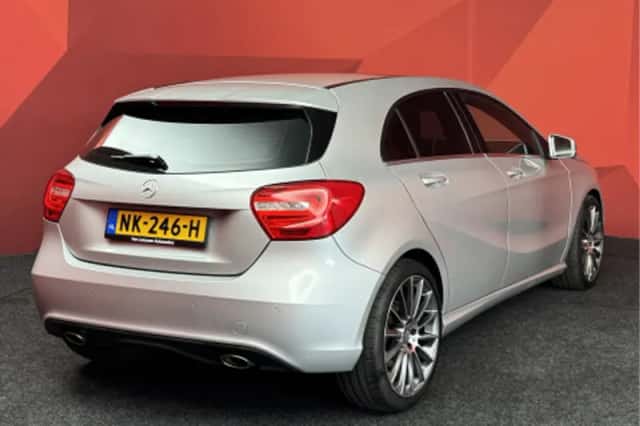 Mercedes-Benz A-Klasse (2013) thumbnail 2