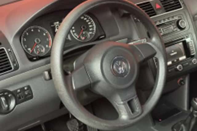 Volkswagen Touran (2019) thumbnail 3
