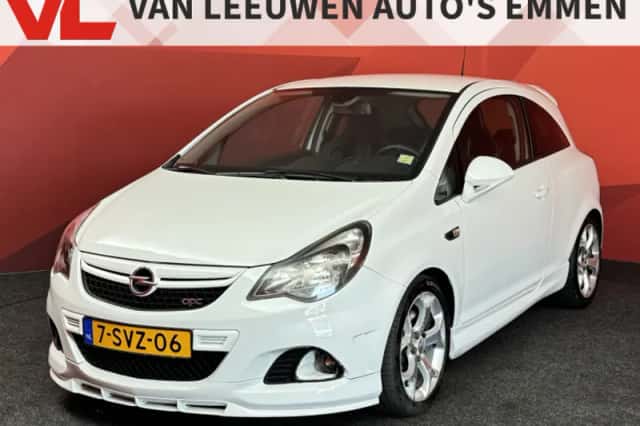 Opel Corsa (2011) thumbnail 1