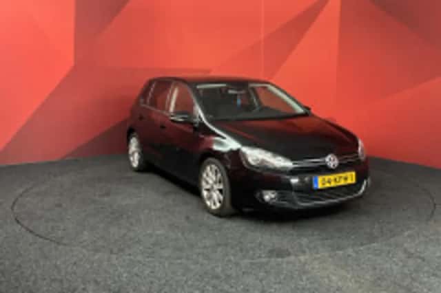 Volkswagen Golf (2010) thumbnail 5