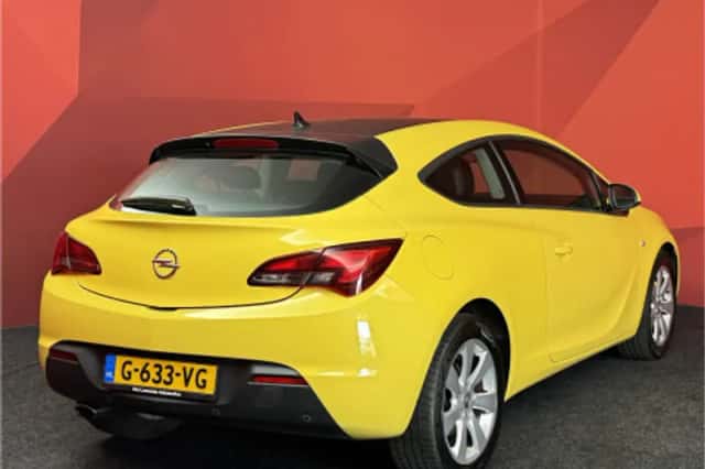 Opel Astra (2019) thumbnail 2