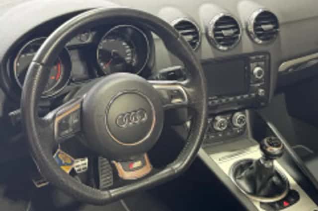 Audi TT (2012) thumbnail 3